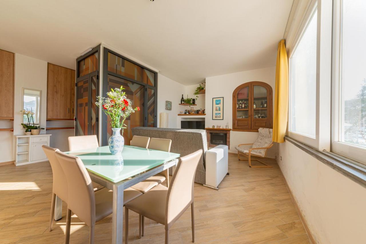 Апартаменты La Casa Sul Porto Искья Экстерьер фото